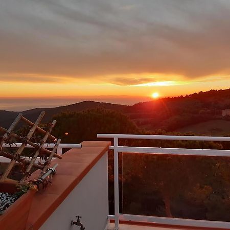 Vista Sulle Isole Dell'Arcipelago Toscano Nibbiaia Exteriör bild
