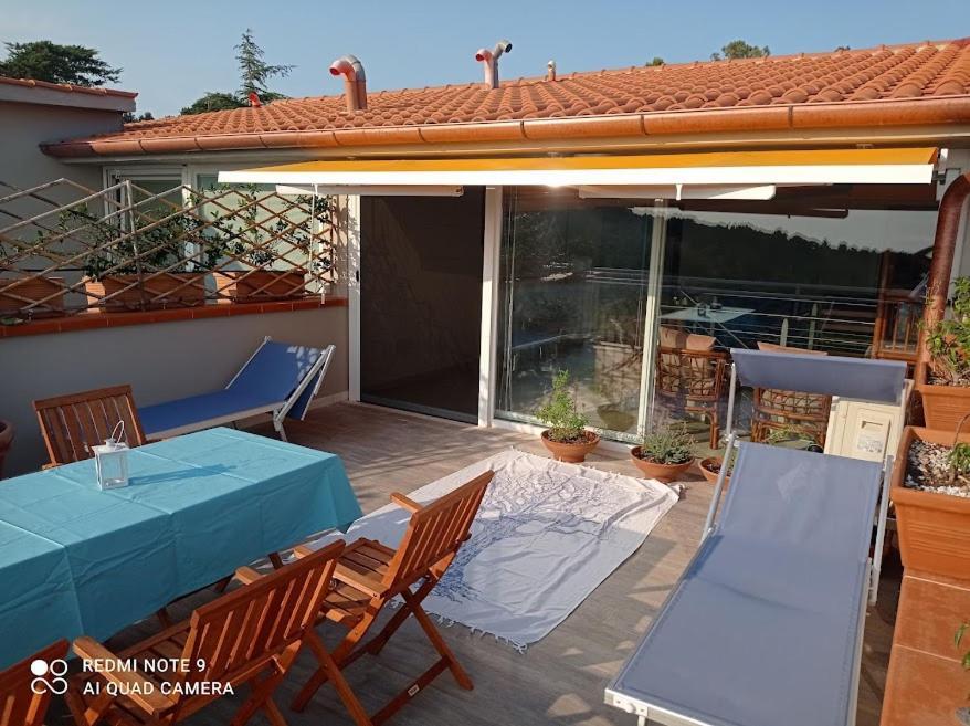 Vista Sulle Isole Dell'Arcipelago Toscano Nibbiaia Exteriör bild